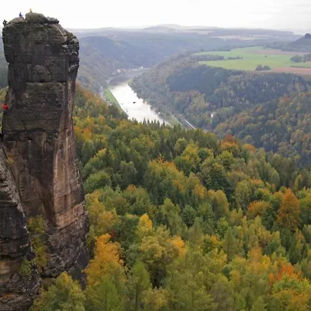 Idyllische In Lichtenhain, Cleaning Included Apartment *