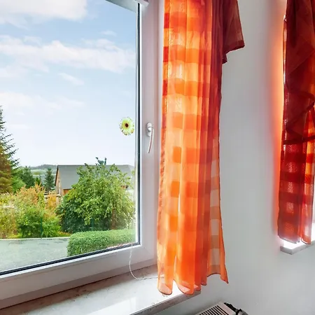 Apartment Idyllische In Lichtenhain, Cleaning Included