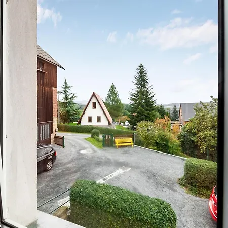 Idyllische In Lichtenhain, Cleaning Included Apartment *