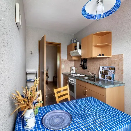Apartment Idyllische In Lichtenhain, Cleaning Included *